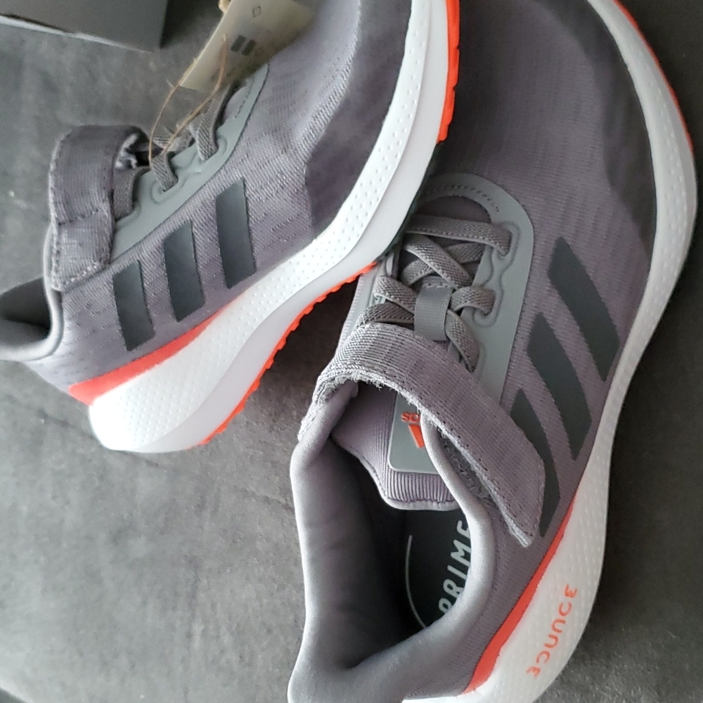 Size 2 Boys Adidas EQ21 Run EL K sneakers NWT
